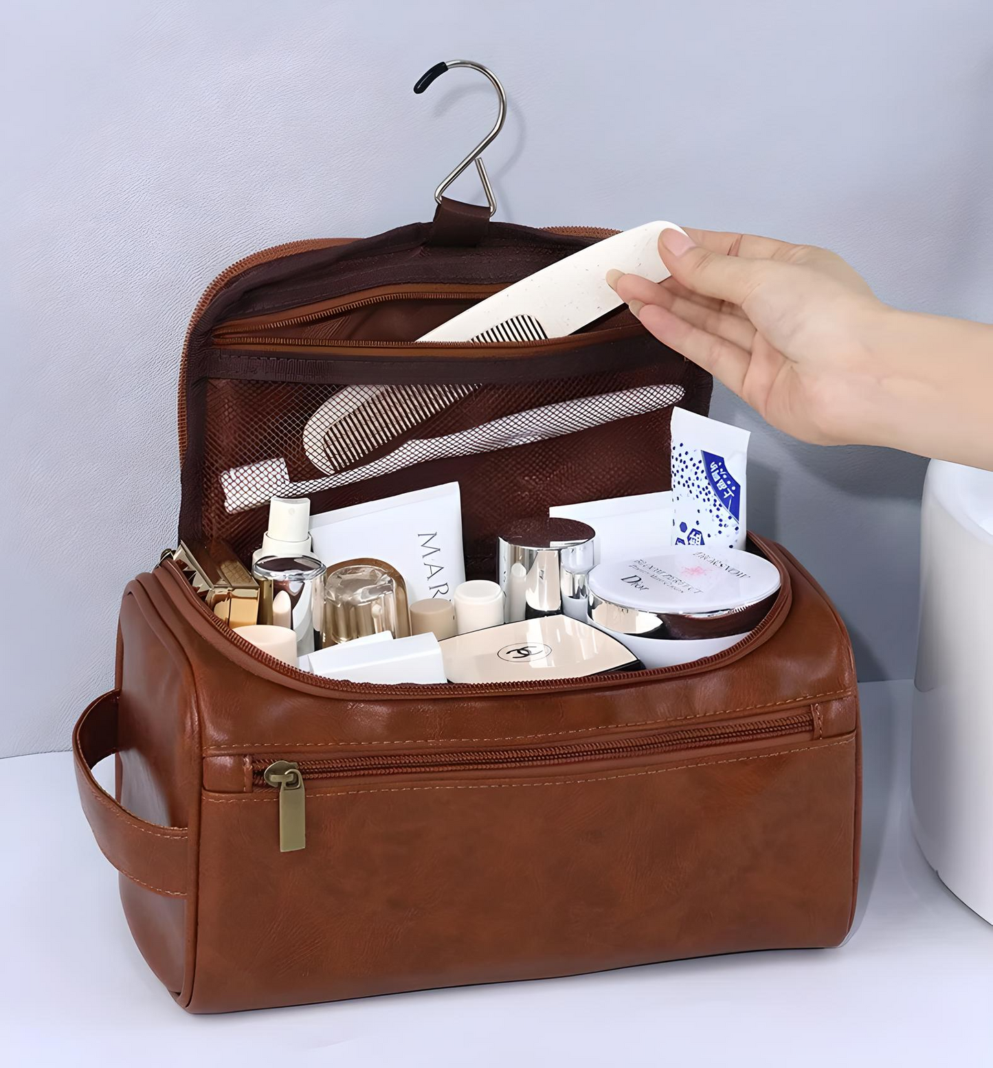 Classy Men’s Toiletries Bag